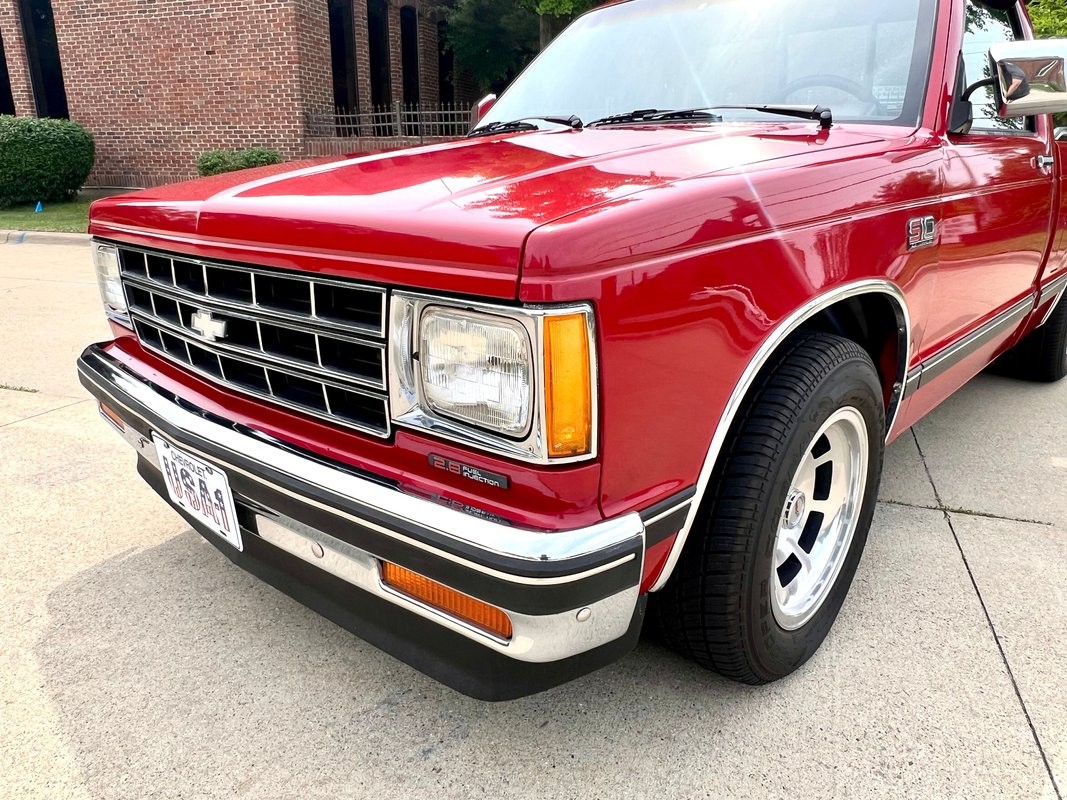 Chevrolet-S-10-1988-Pickup-Truck-25