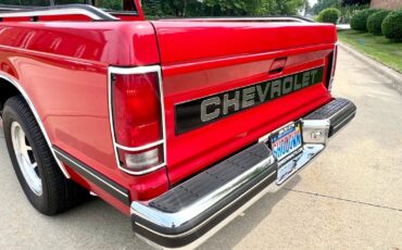Chevrolet-S-10-1988-Pickup-Truck-30