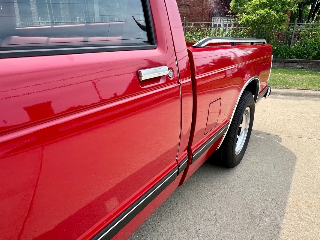 Chevrolet-S-10-1988-Pickup-Truck-33