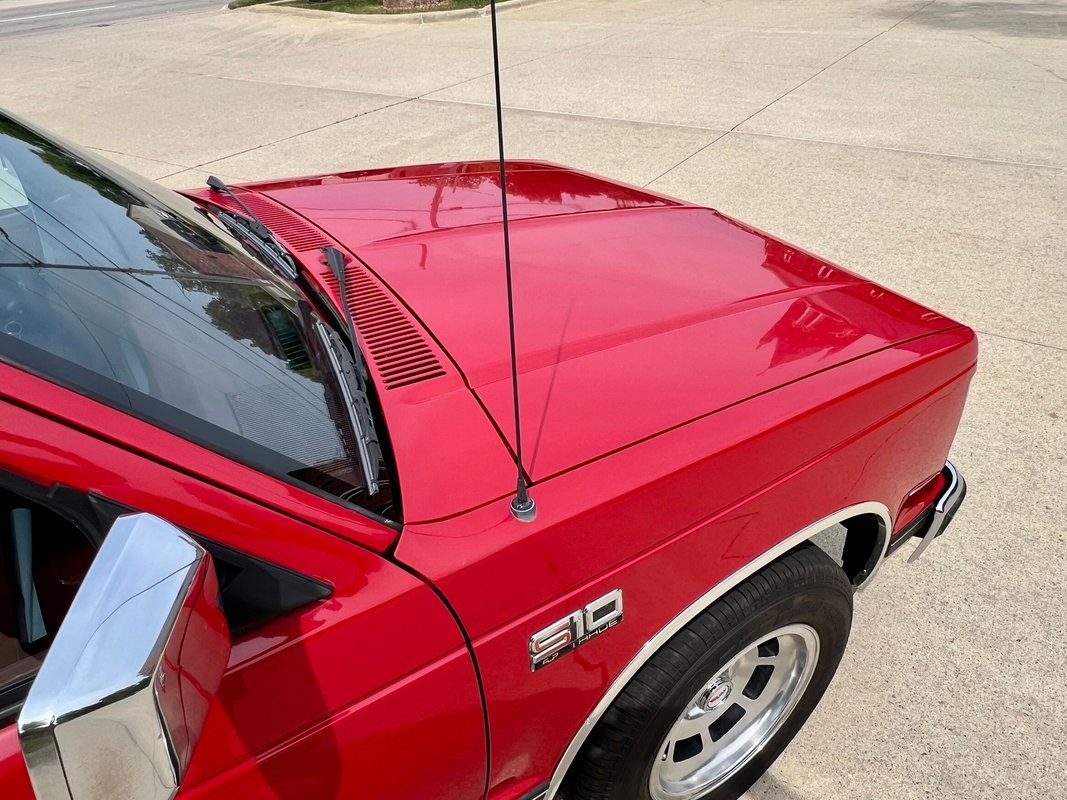 Chevrolet-S-10-1988-Pickup-Truck-37