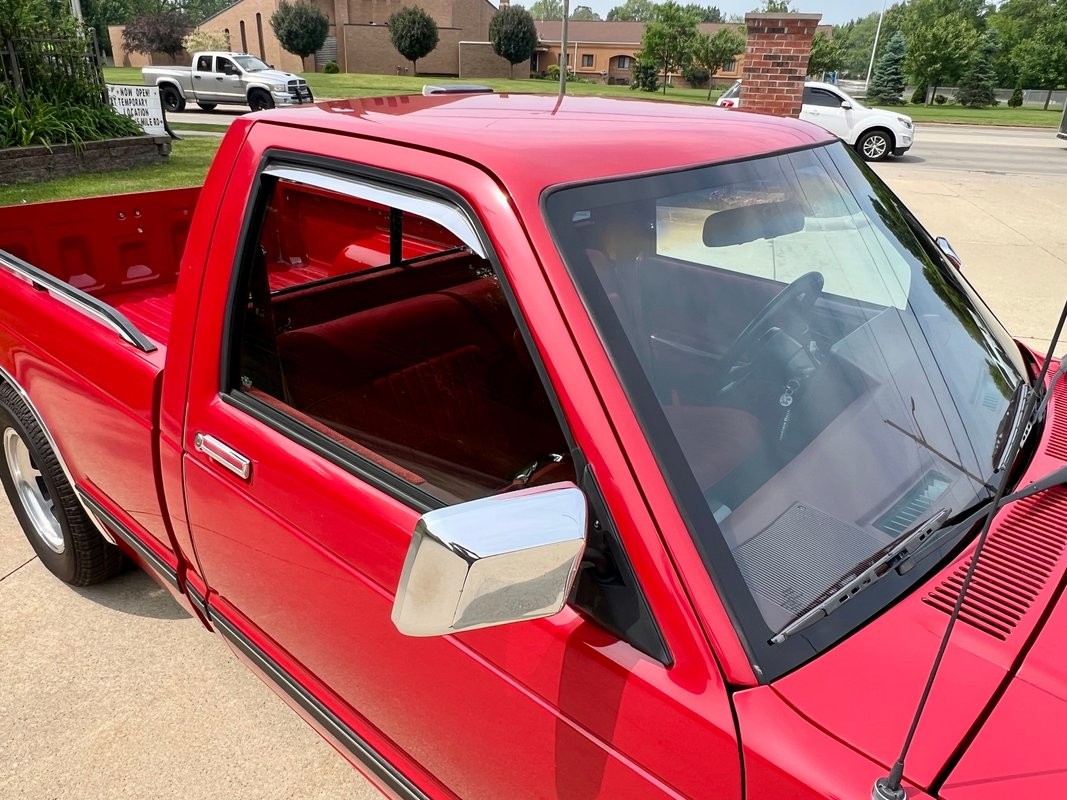 Chevrolet-S-10-1988-Pickup-Truck-38