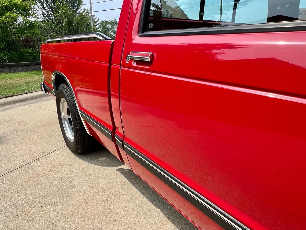 Chevrolet-S-10-1988-Pickup-Truck-39