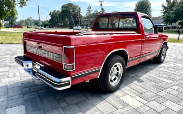 Chevrolet-S-10-1988-Pickup-Truck-4