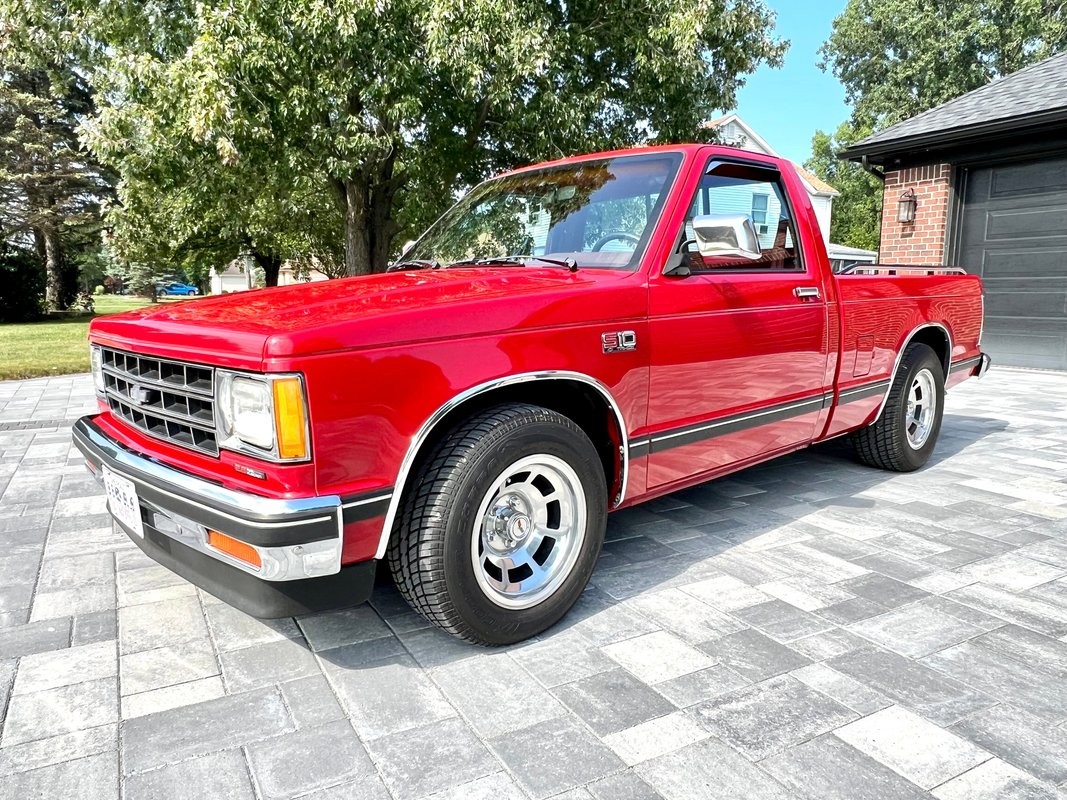 Chevrolet S-10 1988 Pickup Truck