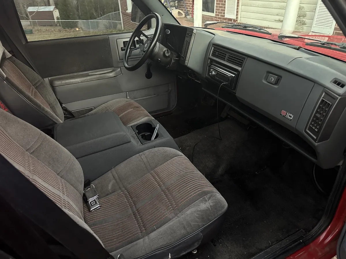 Chevrolet-S-10-pickup-1993-Red-Grey-2