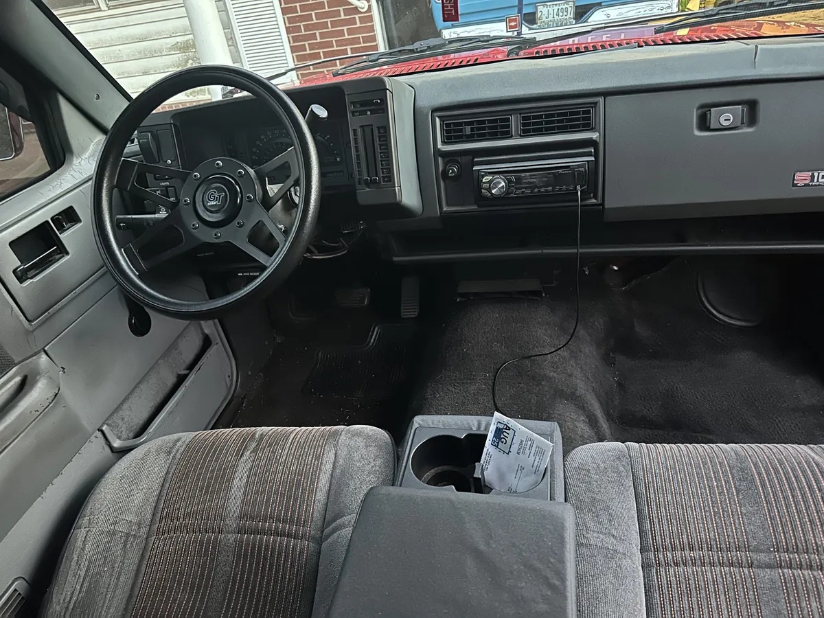 Chevrolet-S-10-pickup-1993-Red-Grey-3