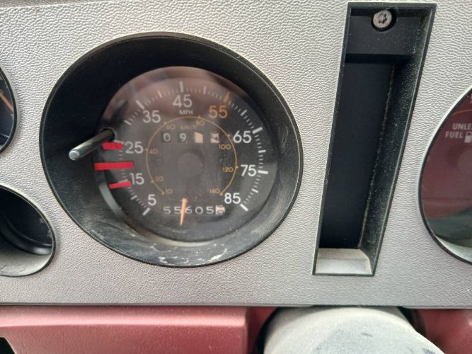 Chevrolet-S10-1984-White-5