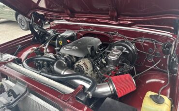 Chevrolet-SUBURBAN-4x4-Built-LS-4l60-vintage-air-high-end-b-1972-1