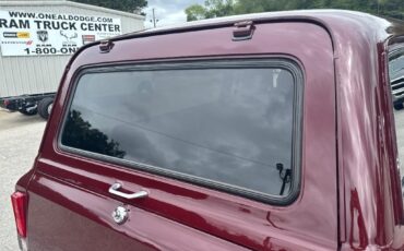 Chevrolet-SUBURBAN-4x4-Built-LS-4l60-vintage-air-high-end-b-1972-28