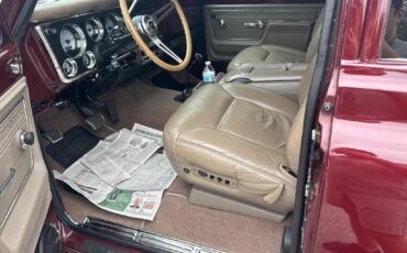 Chevrolet-SUBURBAN-4x4-Built-LS-4l60-vintage-air-high-end-b-1972-3