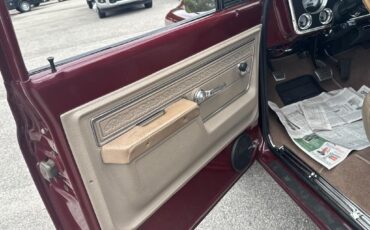 Chevrolet-SUBURBAN-4x4-Built-LS-4l60-vintage-air-high-end-b-1972-35