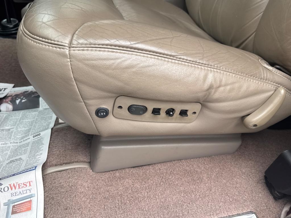Chevrolet-SUBURBAN-4x4-Built-LS-4l60-vintage-air-high-end-b-1972-37