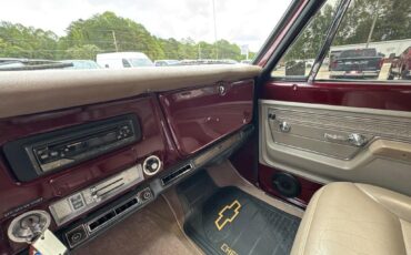 Chevrolet-SUBURBAN-4x4-Built-LS-4l60-vintage-air-high-end-b-1972-39