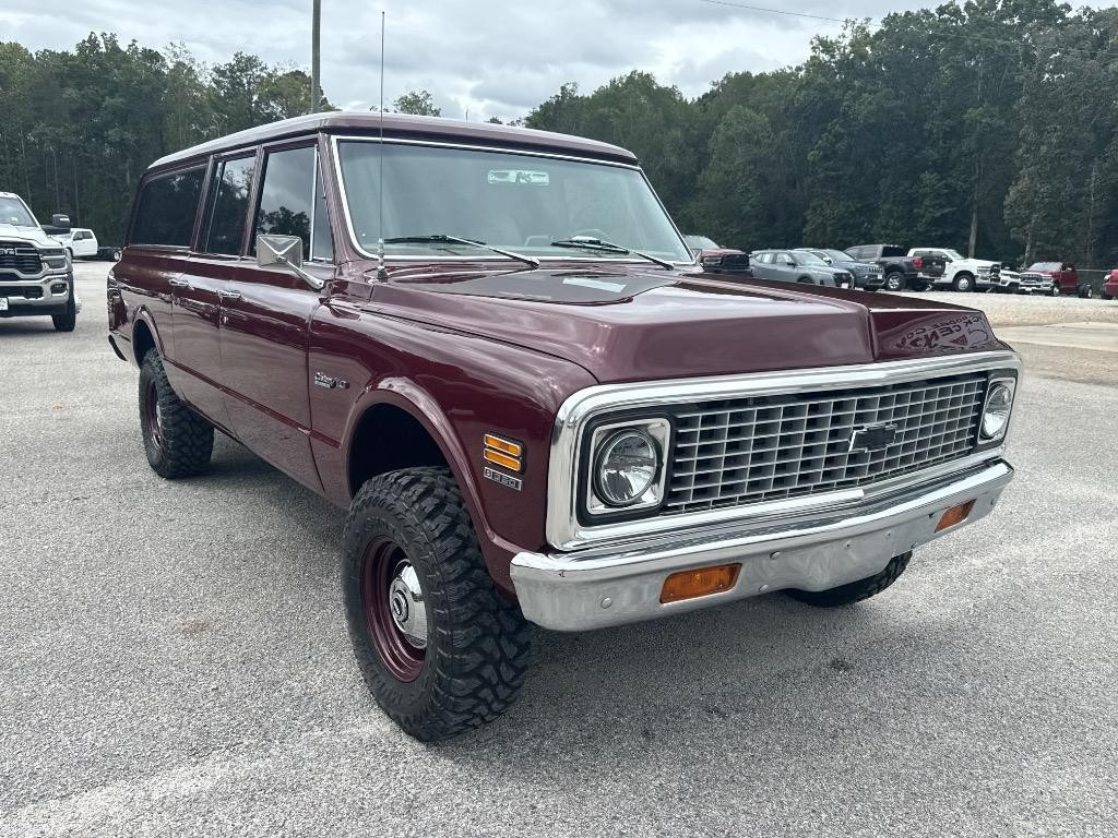 Chevrolet-SUBURBAN-4x4-Built-LS-4l60-vintage-air-high-end-b-1972