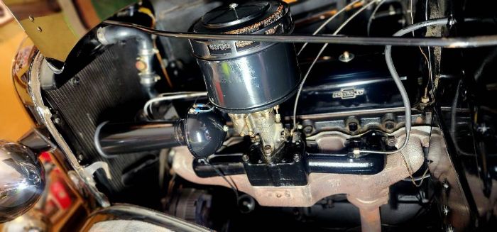 Chevrolet-Sedan-1936-Black-8