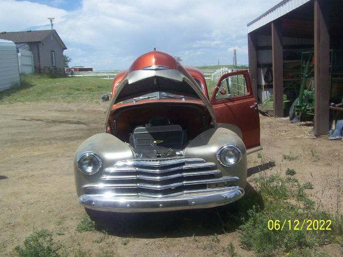 Chevrolet-Sedan-delivery-1947-Custom-16