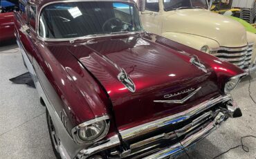 Chevrolet-Sedan-delivery-1957-Candy-wine-silver-Blackred-3