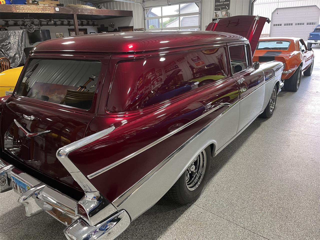 Chevrolet-Sedan-delivery-1957-Candy-wine-silver-Blackred-5
