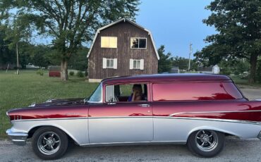 Chevrolet-Sedan-delivery-1957-Candy-wine-silver-Blackred-6