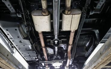 Chevrolet-Silverado-1500-1984-Pickup-Truck-18
