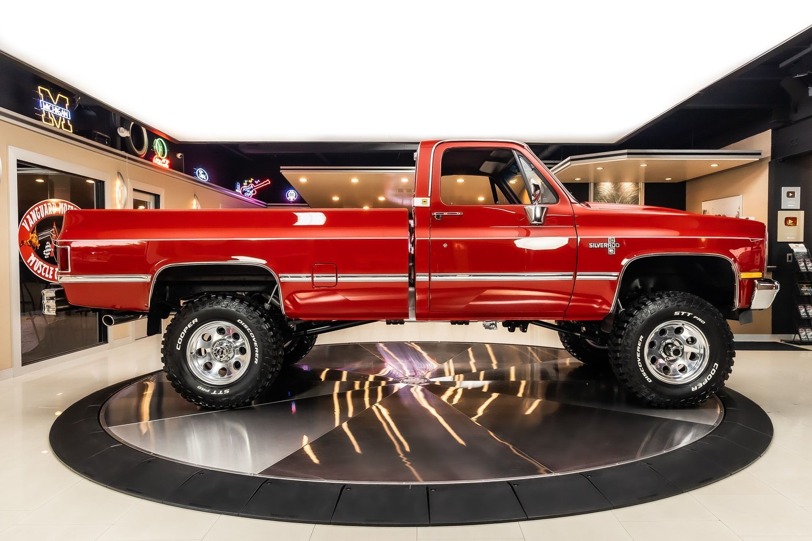 Chevrolet-Silverado-1500-1986-Pickup-Truck-11