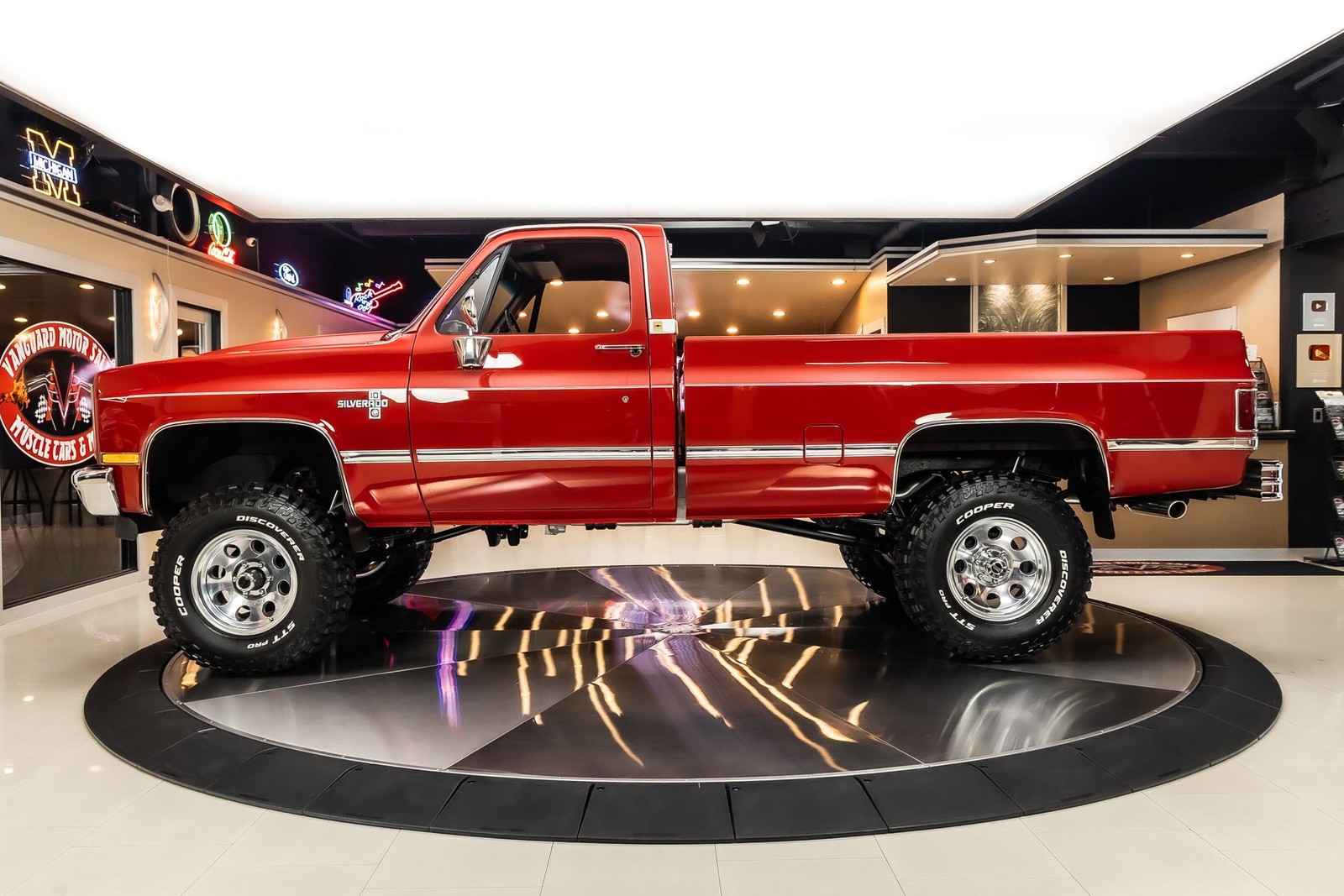 Chevrolet-Silverado-1500-1986-Pickup-Truck-18