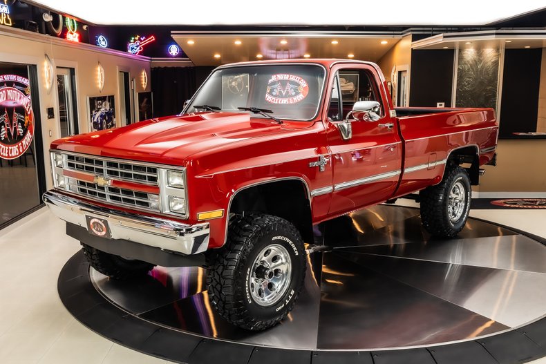 Chevrolet-Silverado-1986-Red-1