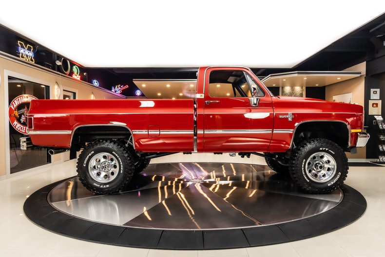 Chevrolet-Silverado-1986-Red-15
