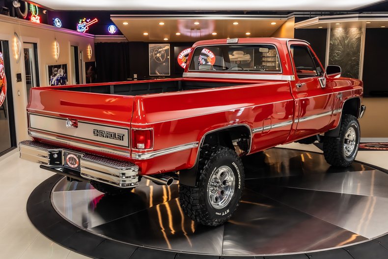 Chevrolet-Silverado-1986-Red-17