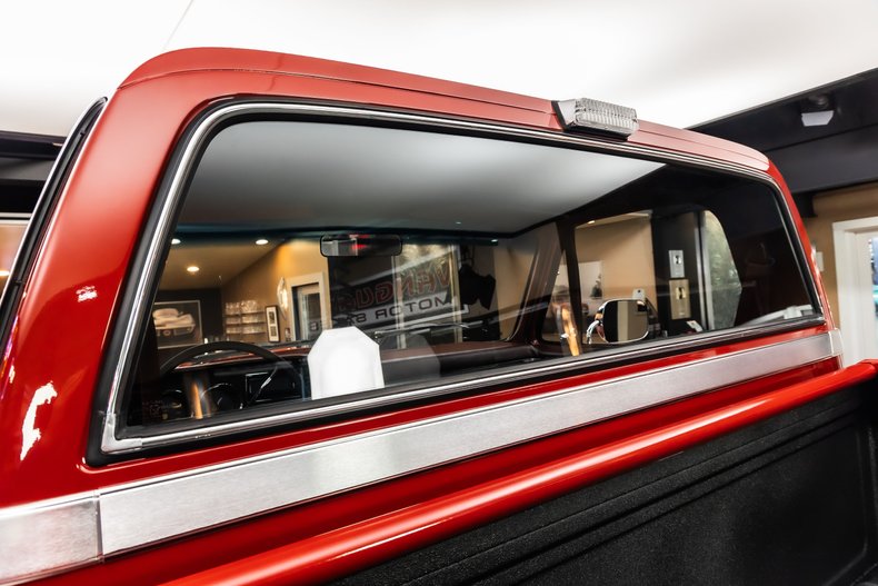 Chevrolet-Silverado-1986-Red-32