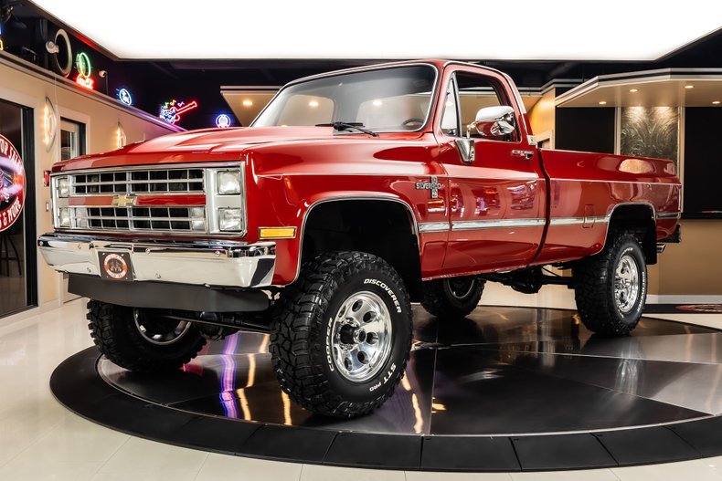 Chevrolet-Silverado-1986-Red-37