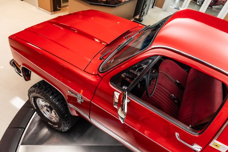 Chevrolet-Silverado-1986-Red-46