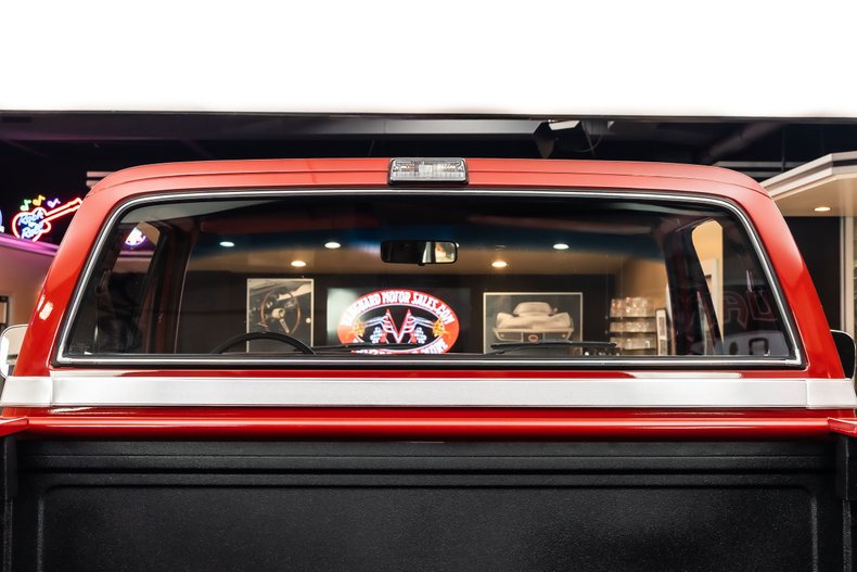 Chevrolet-Silverado-1986-Red-47