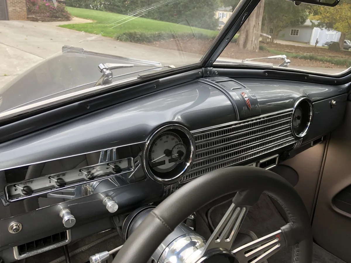 Chevrolet-Special-deluxe-1941-Bmw-Gray-Metal-Flake-Gray-Leather-3