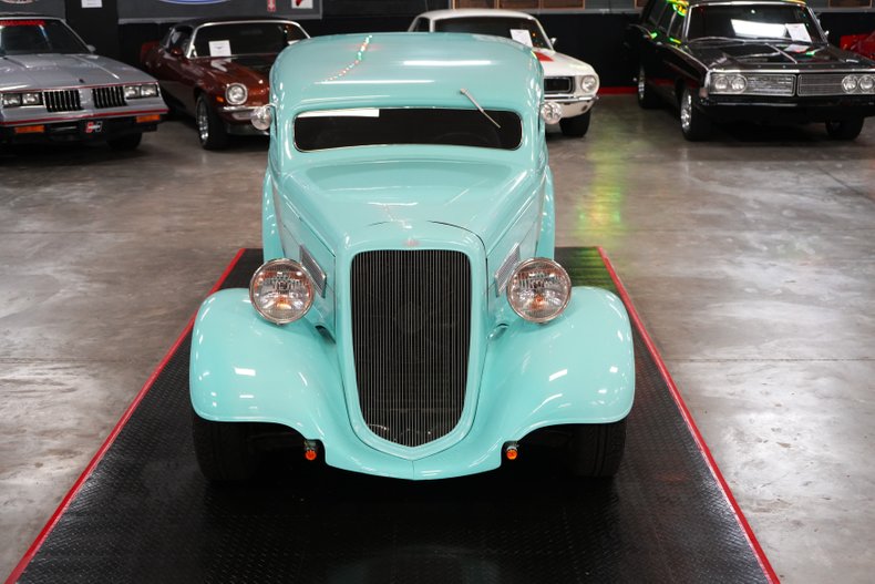 Chevrolet-Standard-1934-Light-Blue-Gray-24