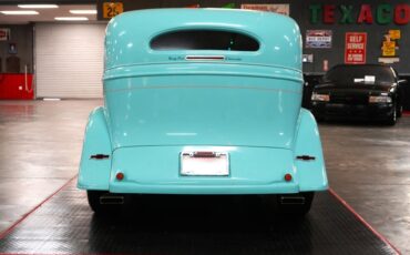 Chevrolet-Standard-1934-Light-Blue-Gray-28