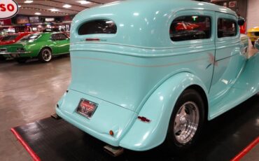 Chevrolet-Standard-1934-Light-Blue-Gray-43