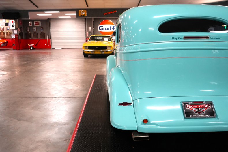 Chevrolet-Standard-1934-Light-Blue-Gray-45
