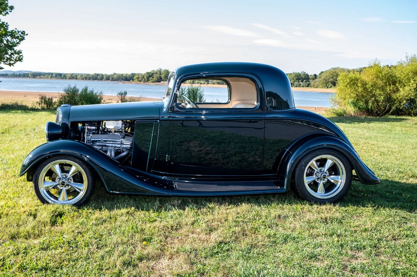 Chevrolet-Standard-1935-Emerald-Green-Beige-17