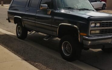 Chevrolet-Suburban-1500-1989-Dark-Blue-Light-Blue