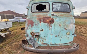 Chevrolet-Suburban-1949-SUV-14