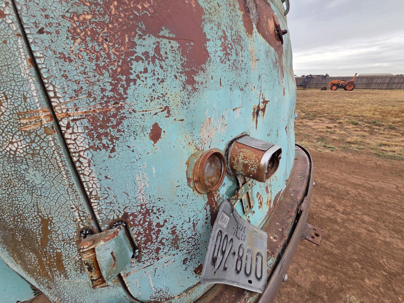 Chevrolet-Suburban-1949-SUV-15
