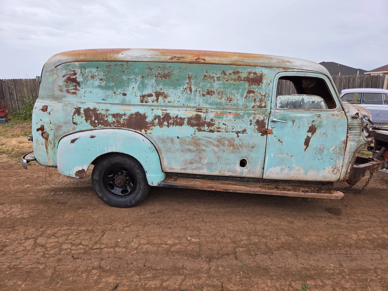 Chevrolet-Suburban-1949-SUV-19