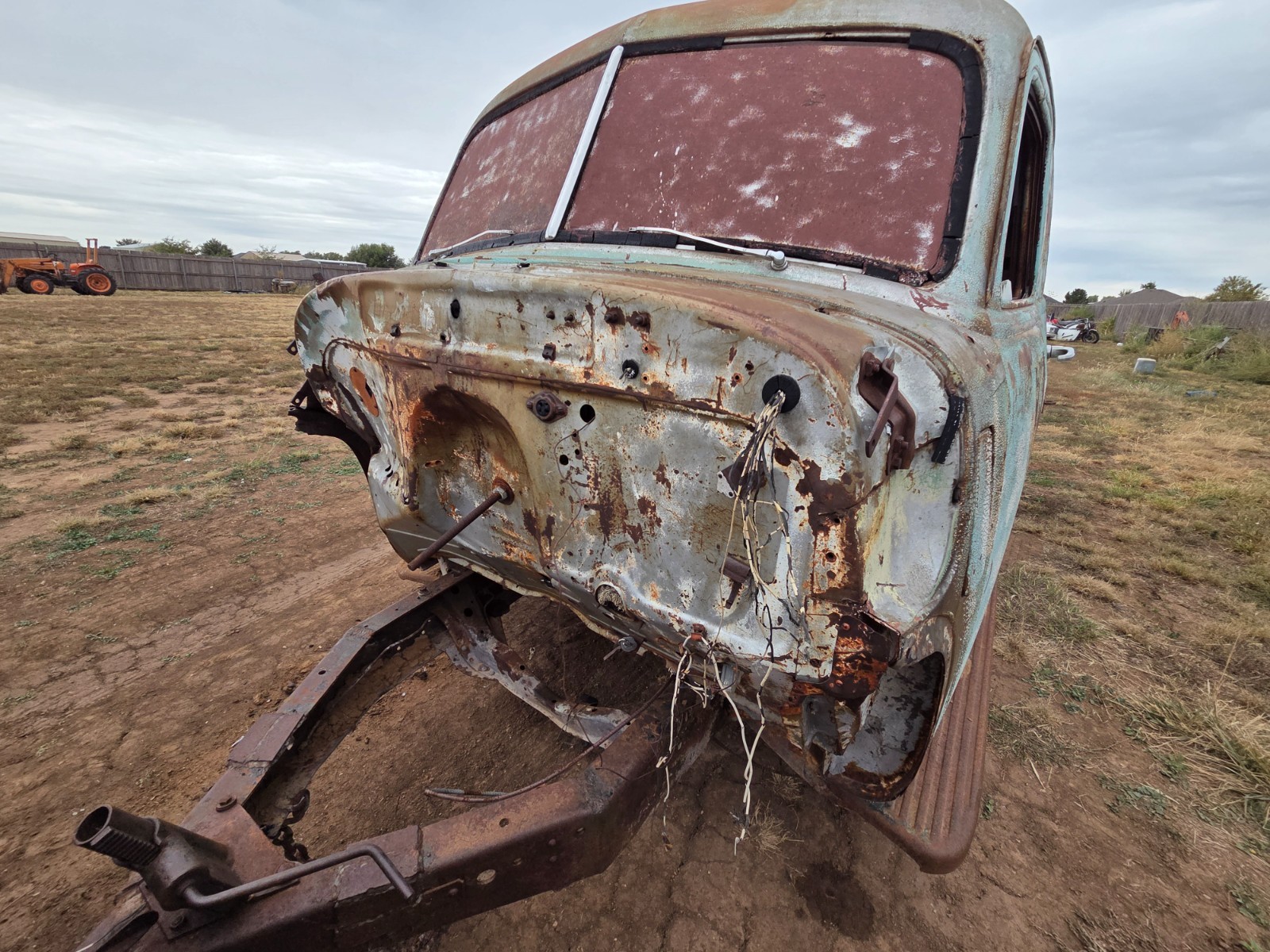 Chevrolet-Suburban-1949-SUV-2