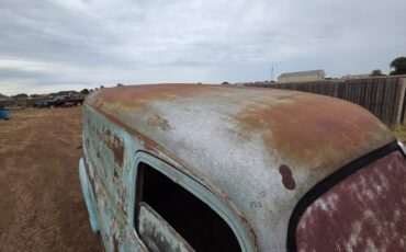 Chevrolet-Suburban-1949-SUV-24
