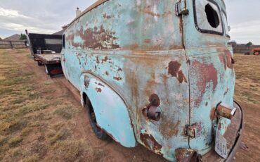 Chevrolet-Suburban-1949-SUV-6