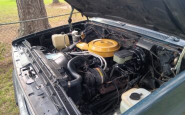 Chevrolet-Suburban-1987-14