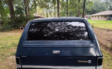 Chevrolet-Suburban-1987-4