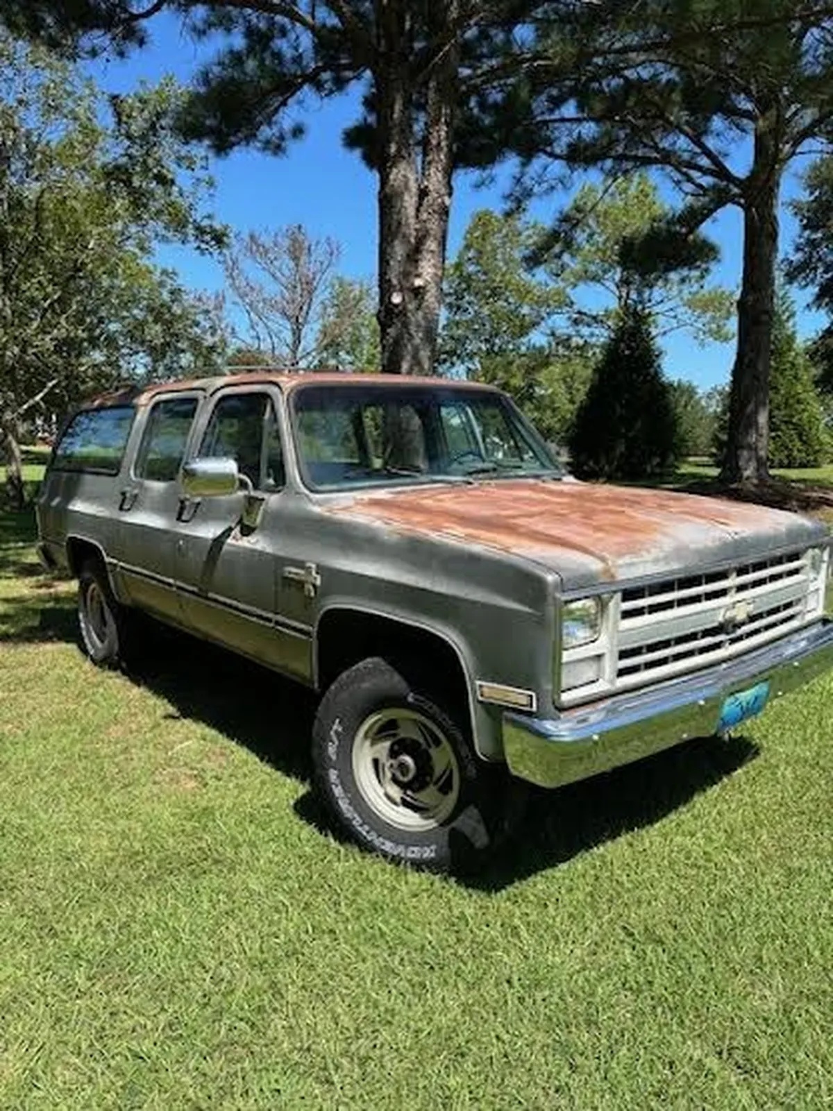 Chevrolet-Suburban-1987-Grey-Blue-10