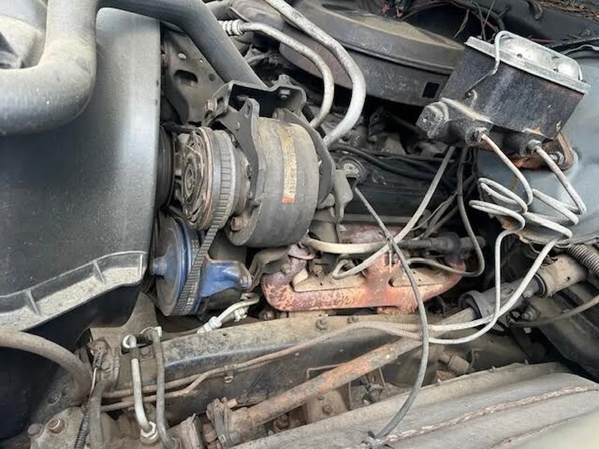 Chevrolet-Suburban-1987-Grey-Blue-17